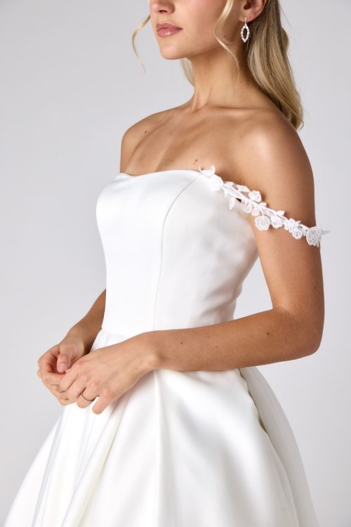 ACC111 - FLORAL OFF-THE-SHOULDER STRAPS